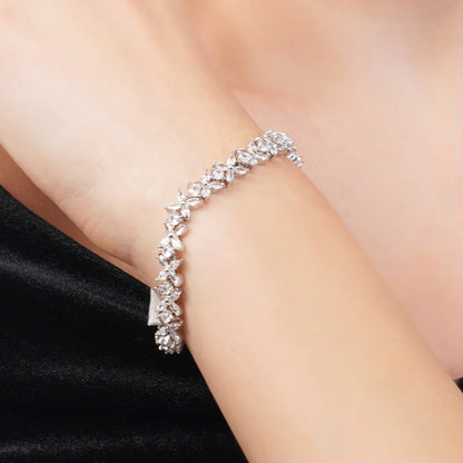Silver Graceful Solitaire Bracelet