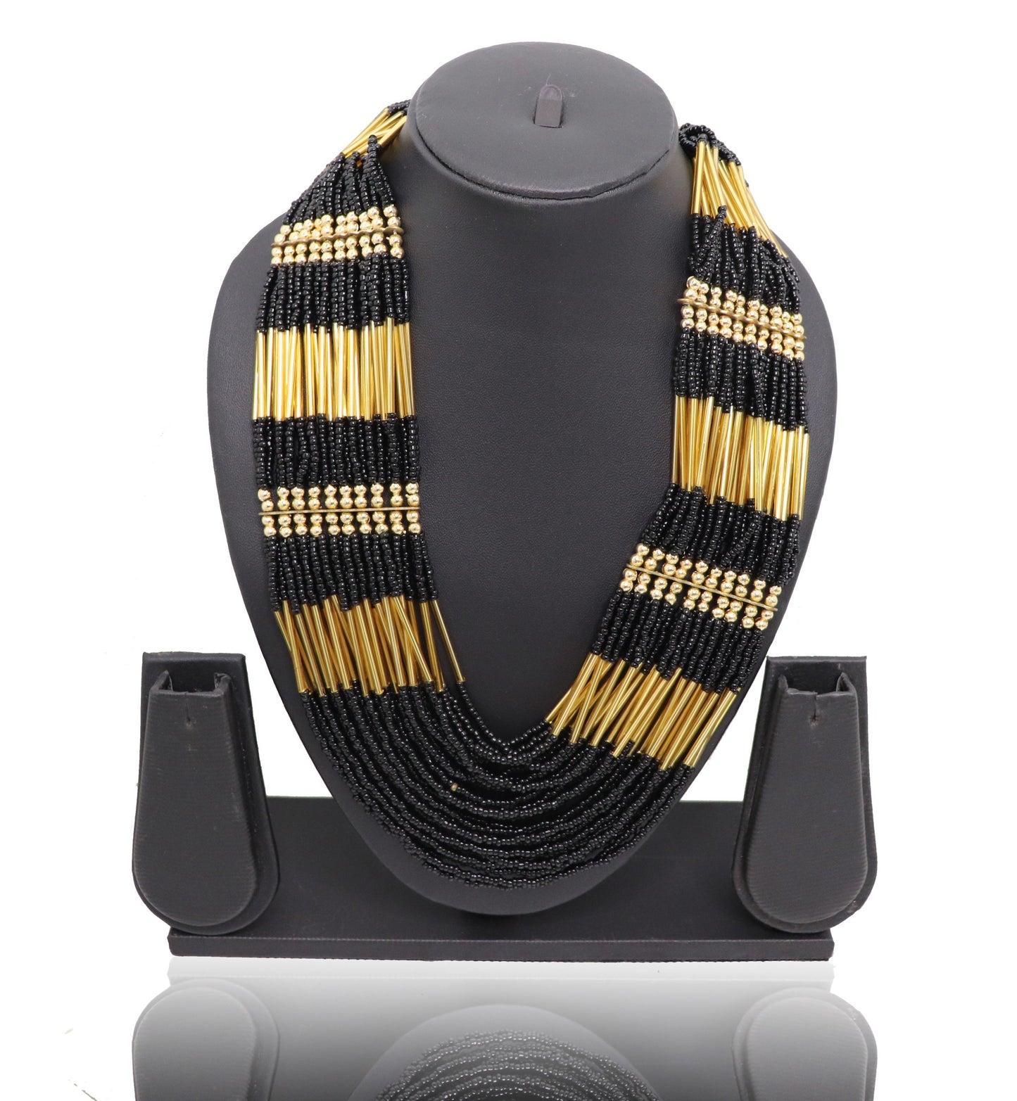 Blackish Beads Collar Set